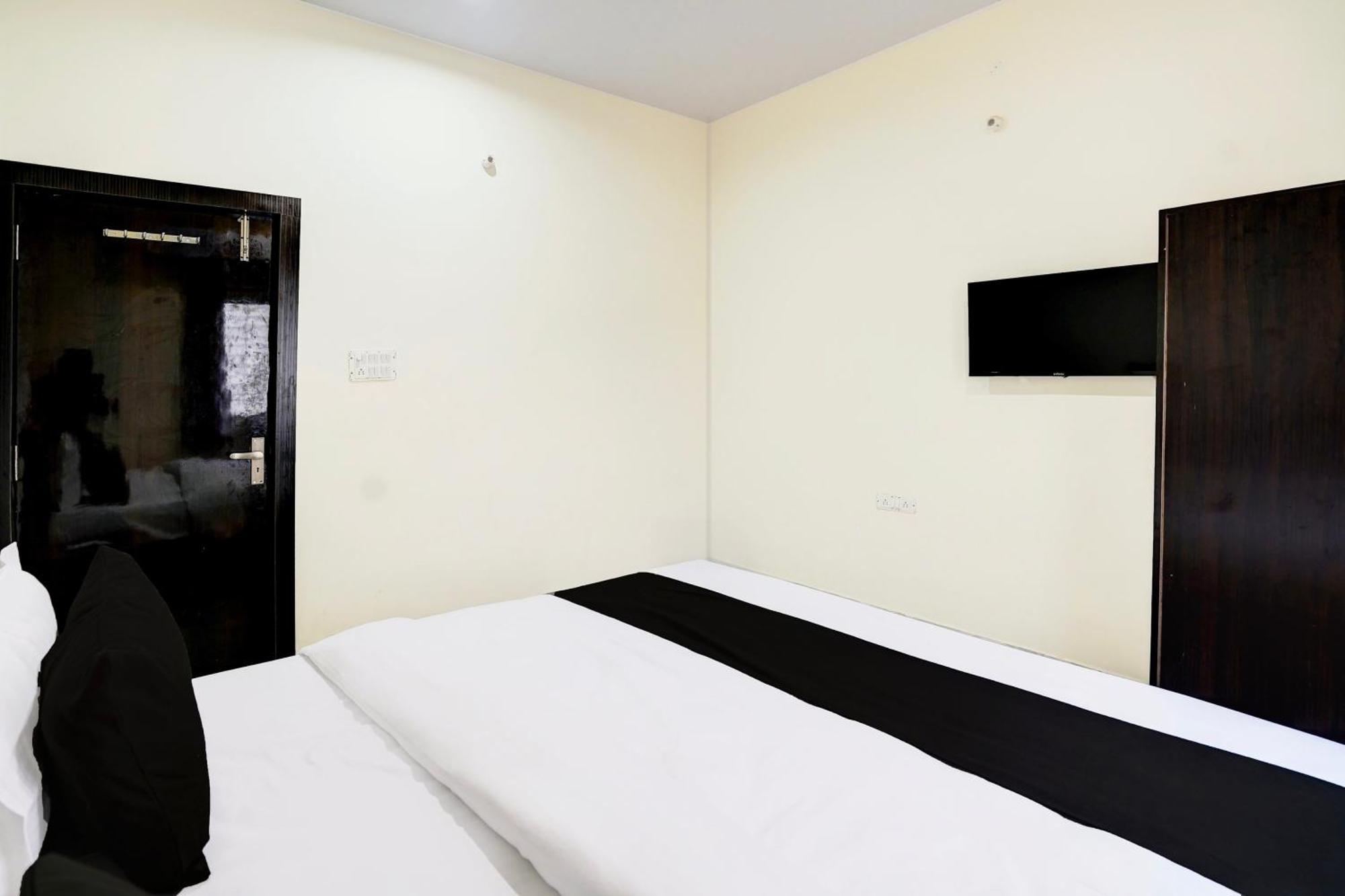 Hotel O The Crown Inn Danapur Eksteriør billede