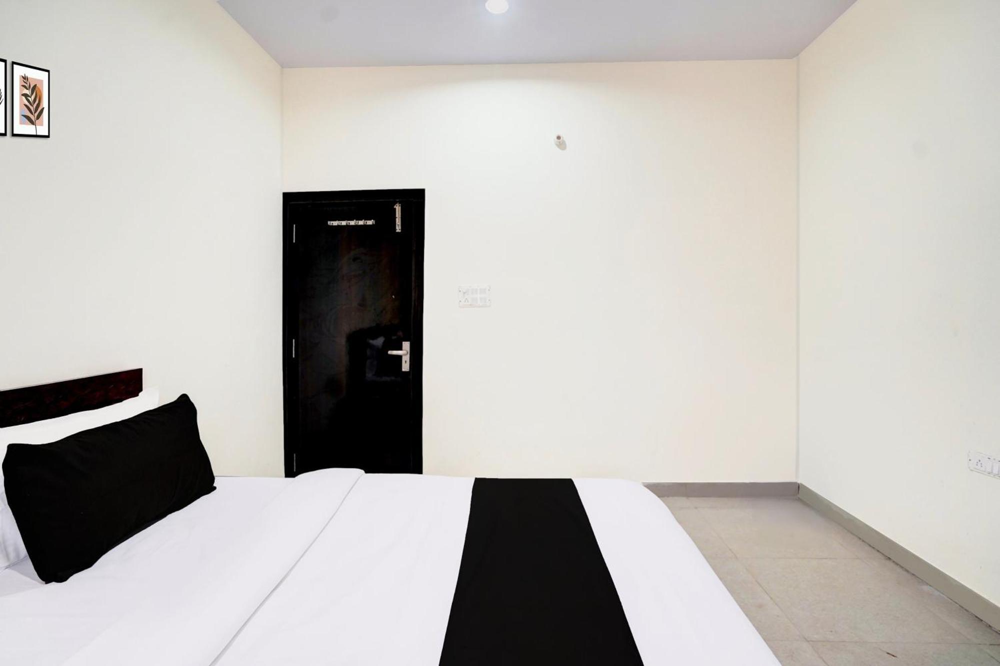 Hotel O The Crown Inn Danapur Eksteriør billede